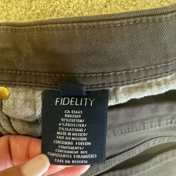 Fidelity Denim Jimmy Jeans in Mocha - Picture 6 of 11